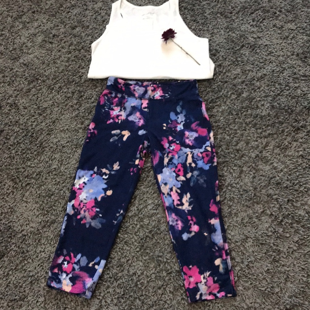 Girls gap fit capri yoga pant size XL (12)
